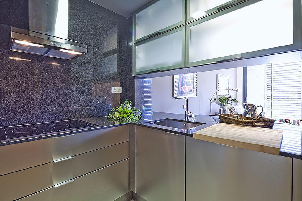 Apartment Barcelona Rentals - Pool Terrace In City Center Ngoại thất bức ảnh