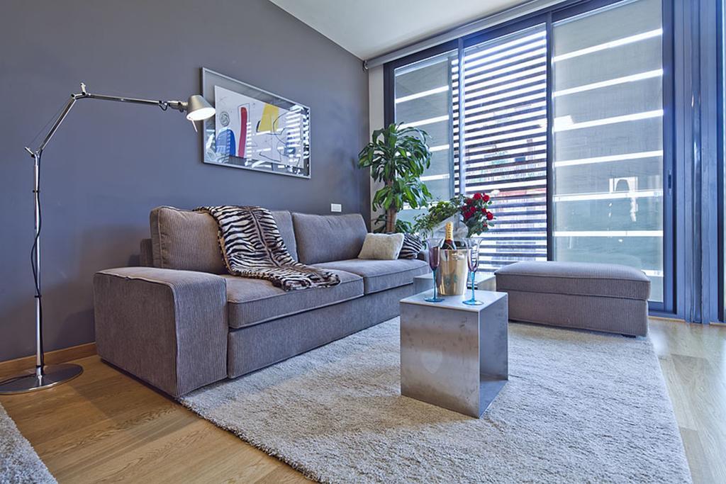 Apartment Barcelona Rentals - Pool Terrace In City Center Ngoại thất bức ảnh