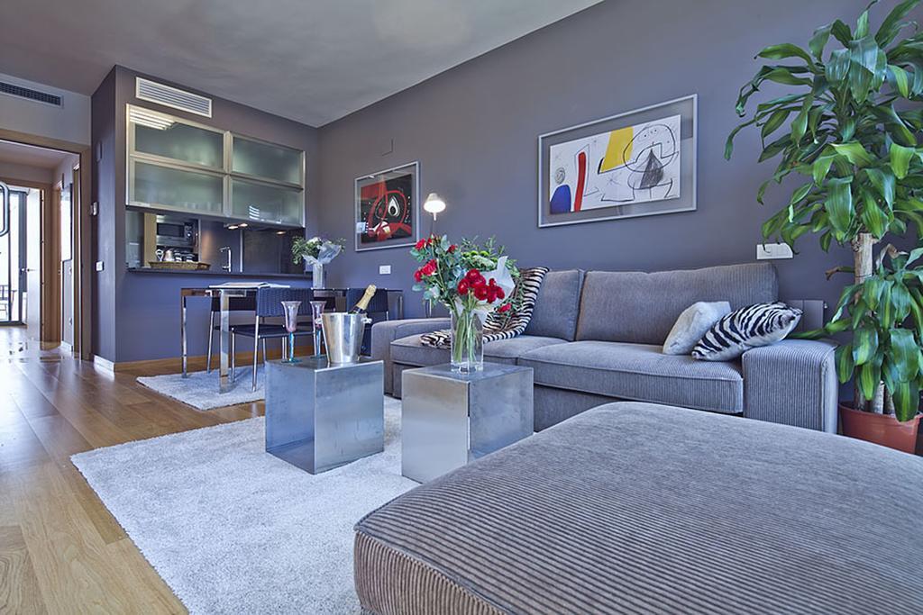 Apartment Barcelona Rentals - Pool Terrace In City Center Ngoại thất bức ảnh