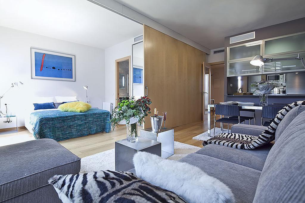 Apartment Barcelona Rentals - Pool Terrace In City Center Ngoại thất bức ảnh
